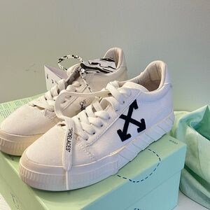 Off-White™ Vulcanized Sneakers - White Canvas